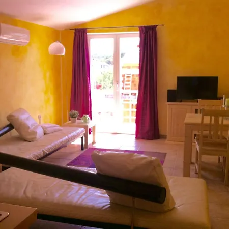 Gemuetliche Nahe Zadar By Interhome